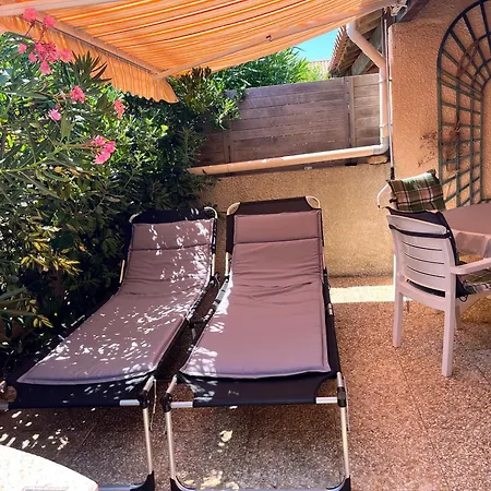 Holiday home Hameaux De La *