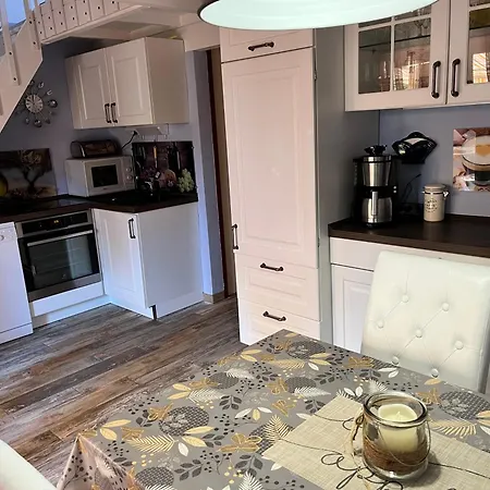 別荘 Hameaux De La *